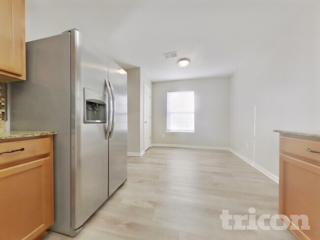 Building Photo - 725 Jack Russell Ct