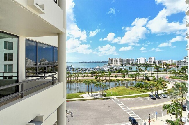 Building Photo - 1255 N Gulfstream Ave