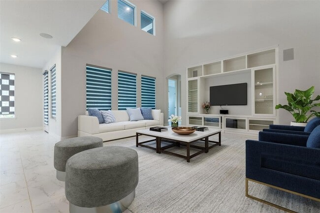 Building Photo - 13445 Loyla Ct