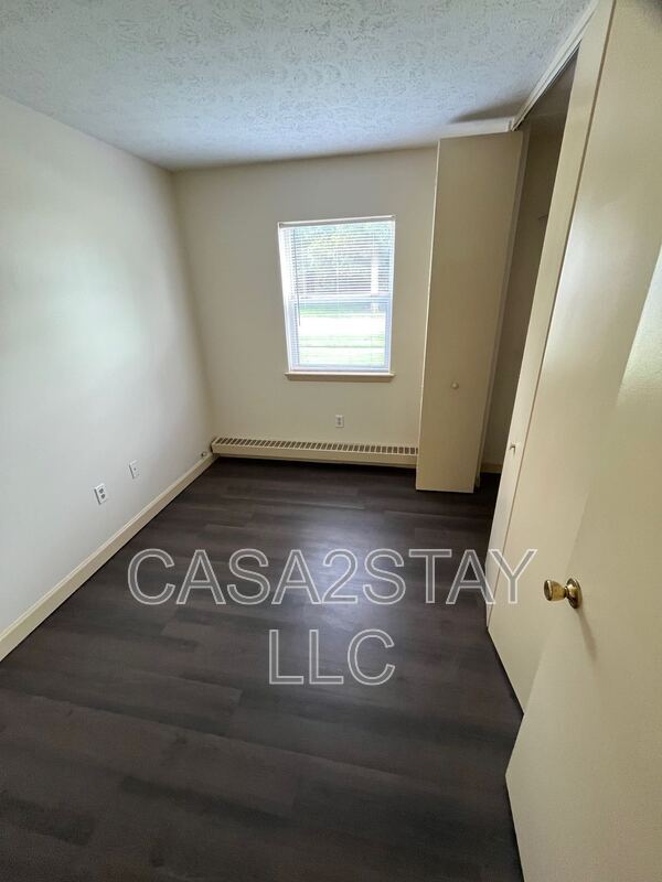Building Photo - 2160 St Johns Pl