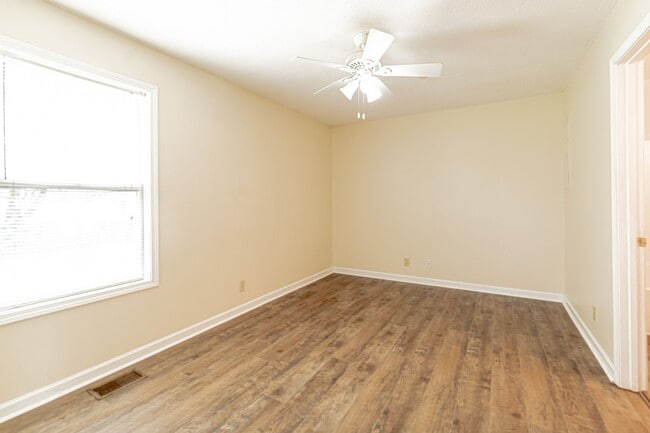 Building Photo - Coming Soon...