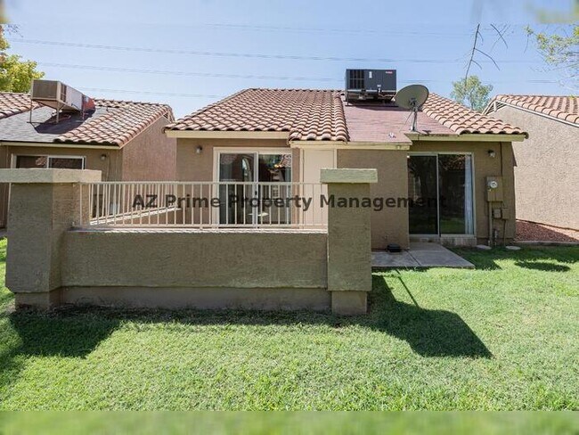 Building Photo - 7040 W Olive Ave