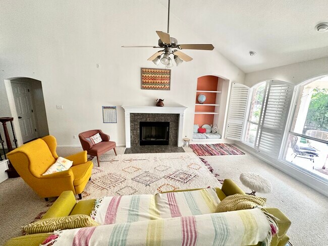 Building Photo - 10304 Peekston Dr