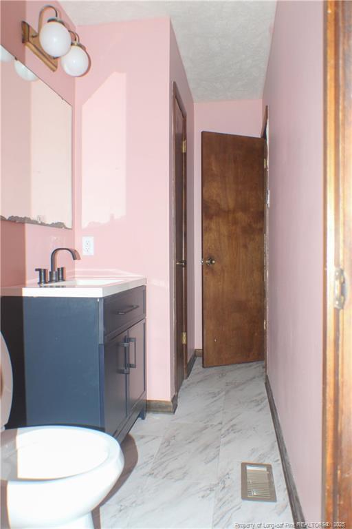 Building Photo - 6398 Hawfield Dr