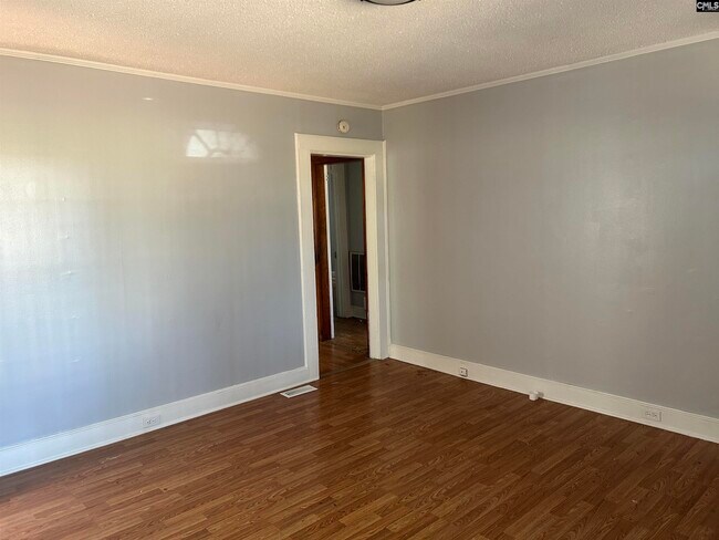 Building Photo - 804 Columbia College Dr