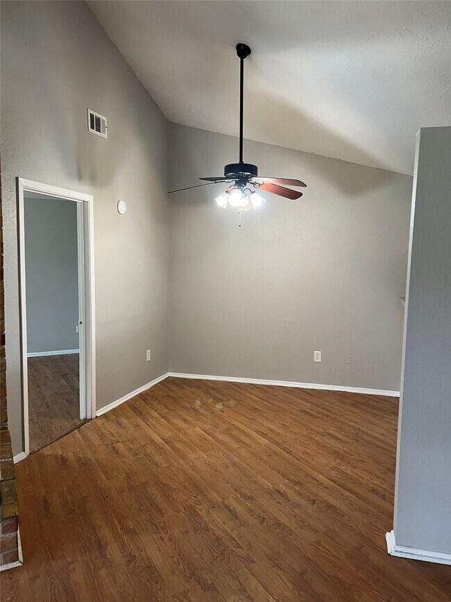 Building Photo - 6507 Bridgegate Dr