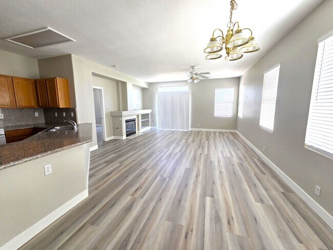 Building Photo - 7904 Canyon Grove Ct