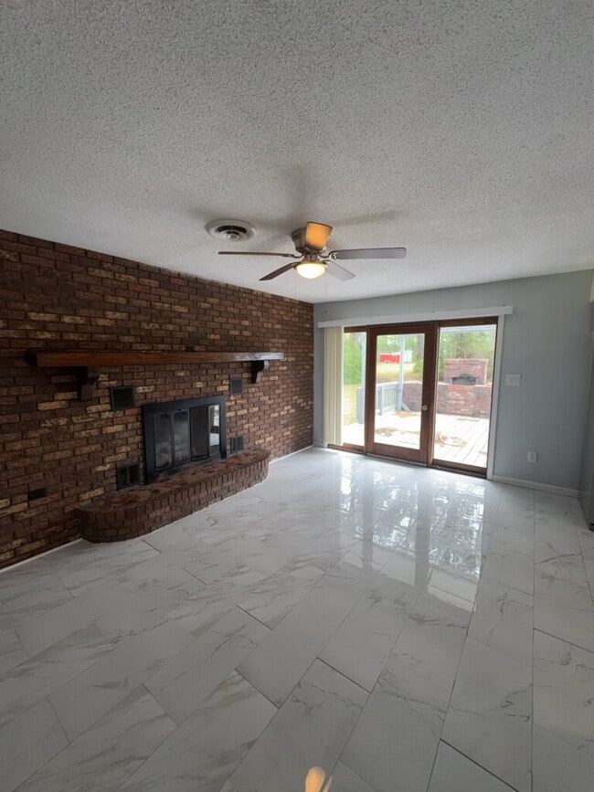 Building Photo - 110 Elwood Rd