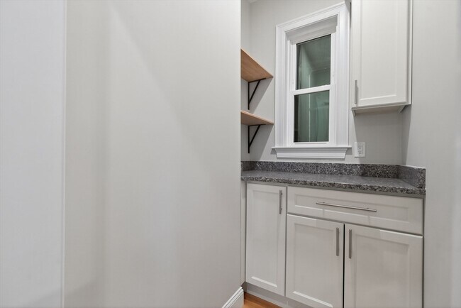 Building Photo - 650 Dorchester Ave