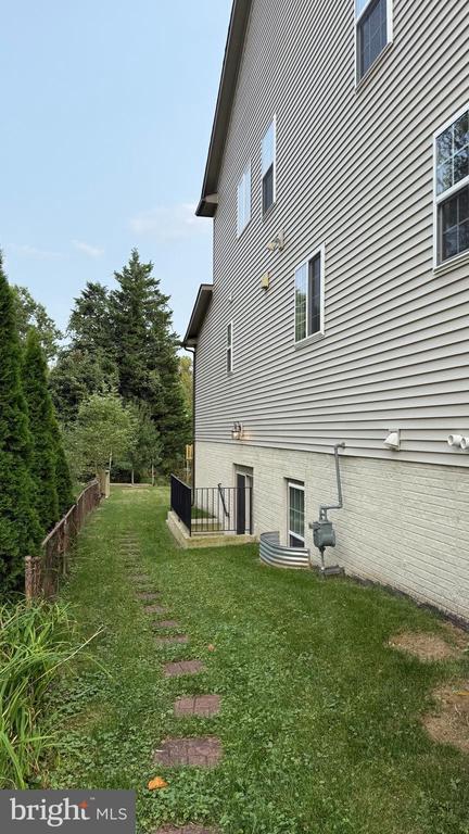 Building Photo - 7621 Leonard Dr