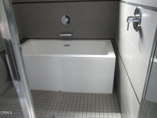 Building Photo - 21028 E Cypress St