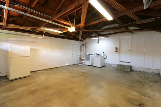 Building Photo - 12024 Alberta Dr