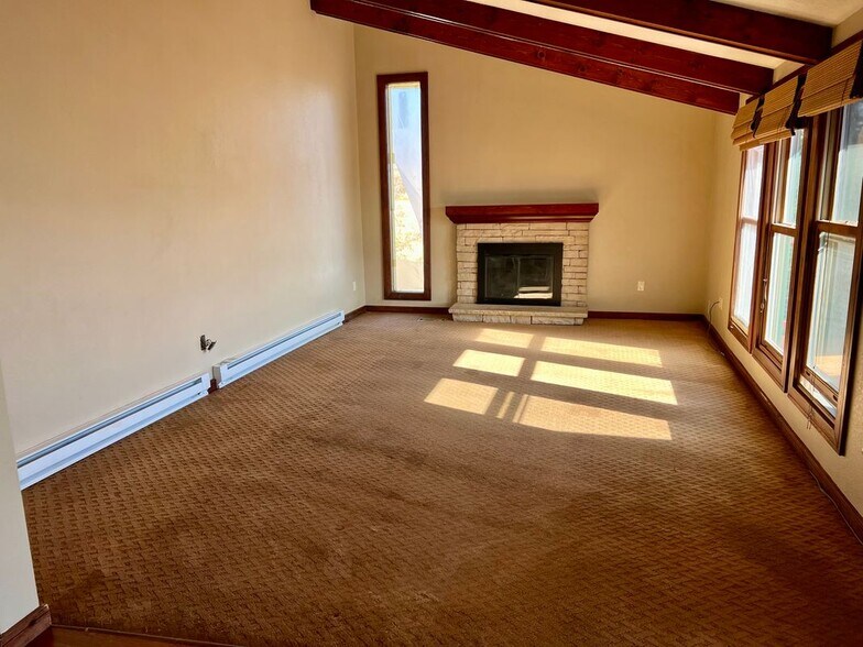 Building Photo - 260 Alto Ln