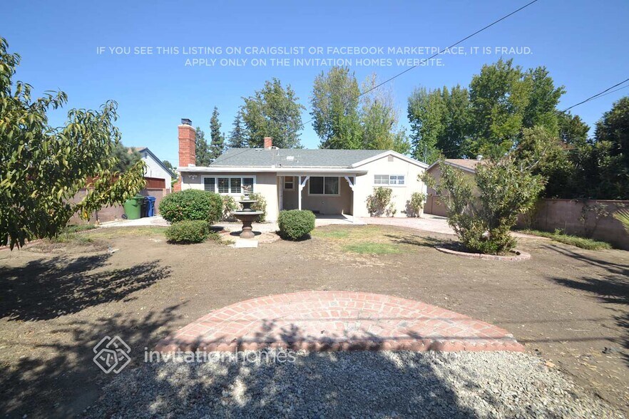 Building Photo - 14230 Enadia Way