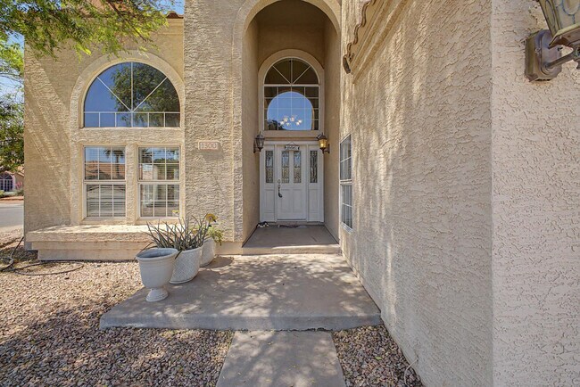 Building Photo - 1300 N Sycamore Ct