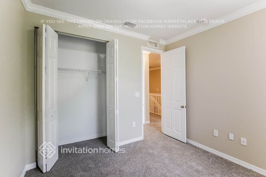 Building Photo - 8943 SW 228th Ln