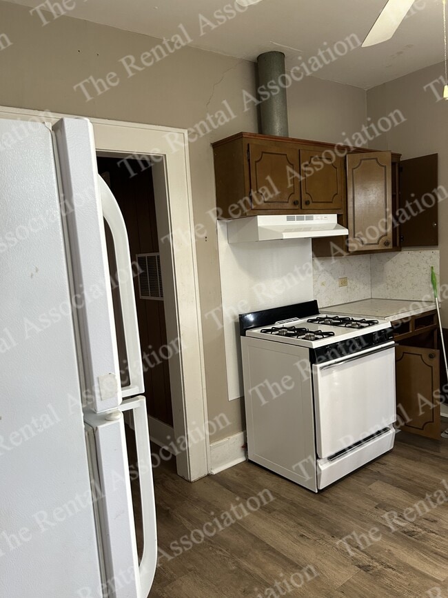 Building Photo - 201 S Farmerville St