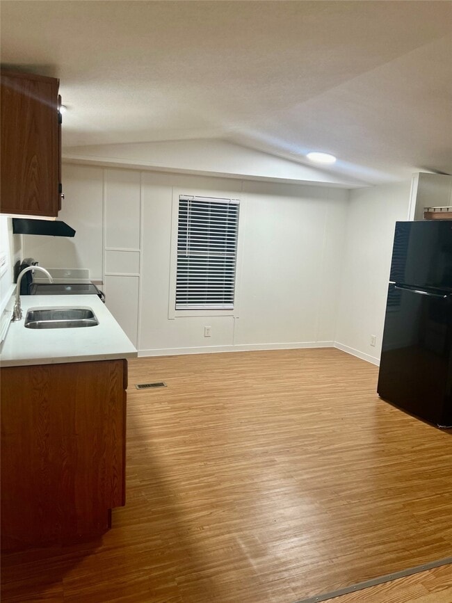 Building Photo - 20805 S Navasota Dr