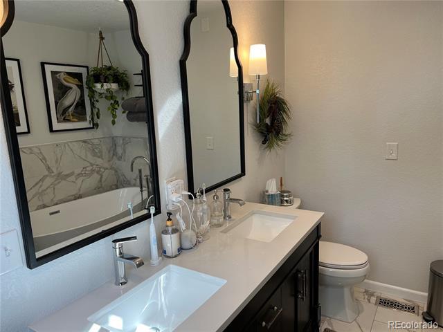 Building Photo - 1152 S Owens St