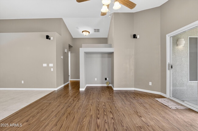 Building Photo - 15481 W Mauna Loa Ln