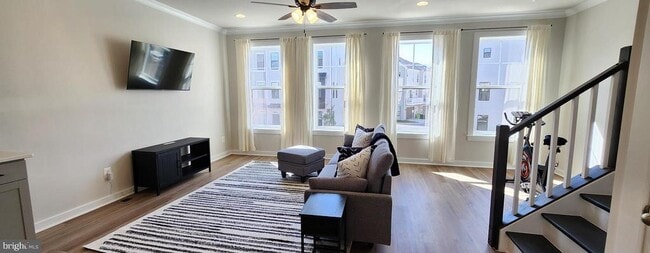 Building Photo - 219 Willis St