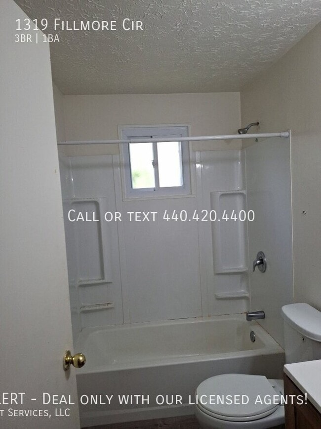 Building Photo - 1319 Fillmore Cir