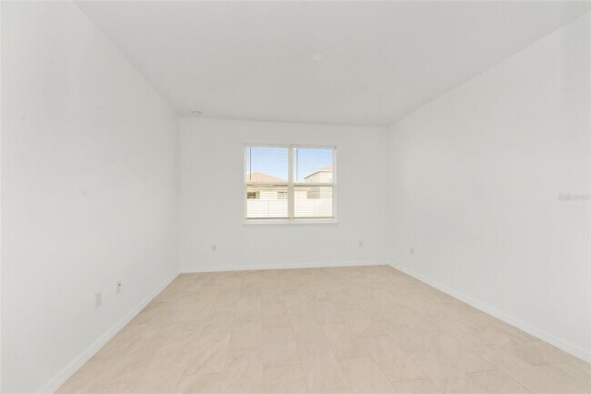 Building Photo - 6175 SW 74th Ct