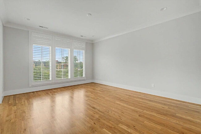 Building Photo - Townhome with Elevator at Park Station in Cary