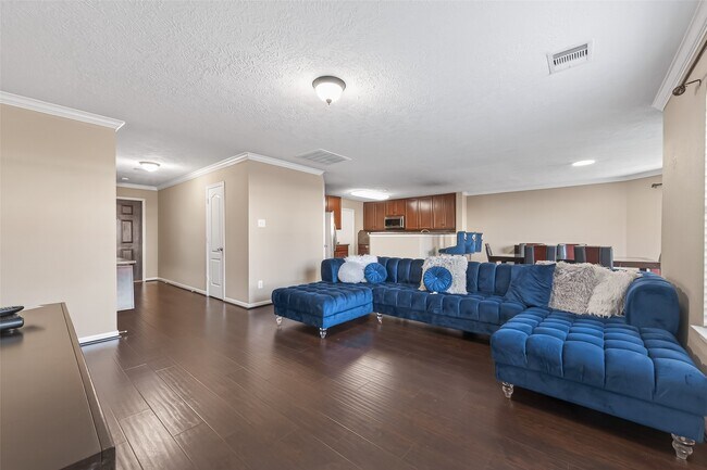 Building Photo - 18110 Rexine Ln