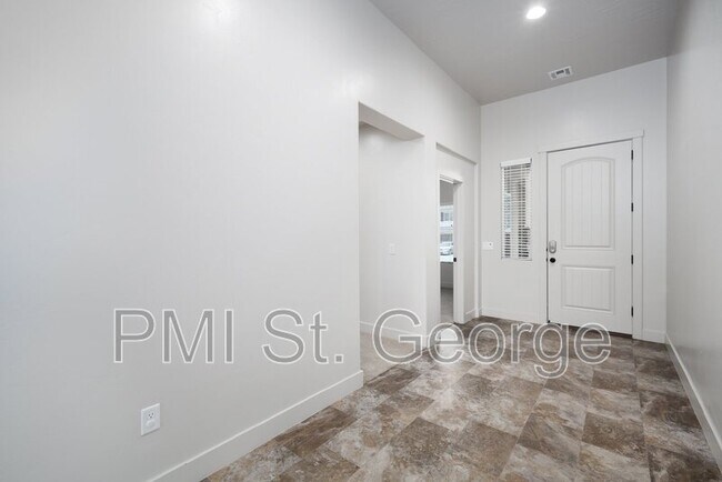 Building Photo - 3731 E Shooting Star Ln