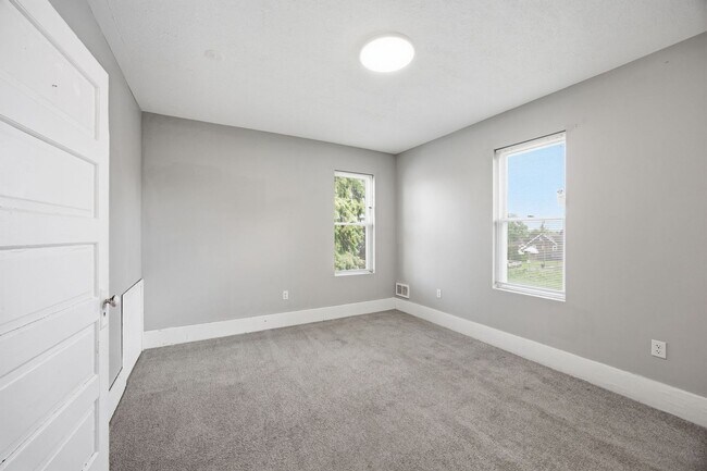 Building Photo - Three-Bedroom Home for Rent in Duquesne