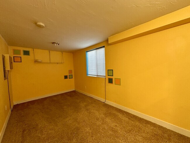 Building Photo - 3694 Crespi Ct