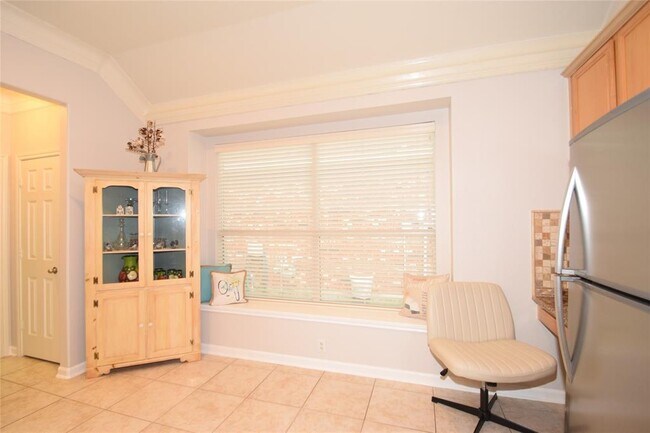 Building Photo - 24239 Yelverton Glen Dr