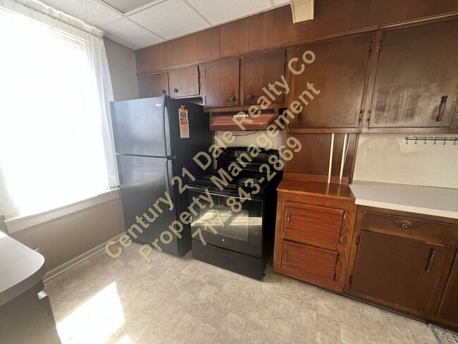Building Photo - 3 Bedroom Home in Red Lion School District
