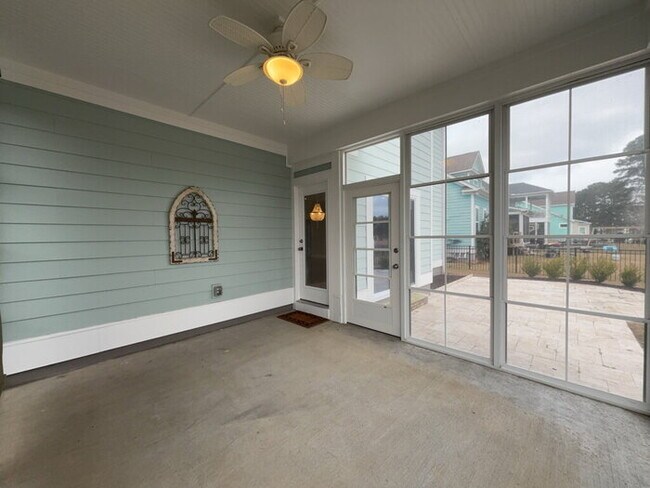 Building Photo - 292 Calm Water Way