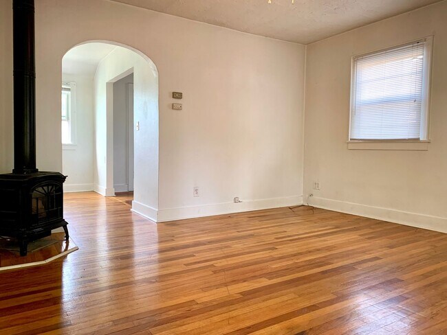 Building Photo - Cadmus Court Triplex #14158