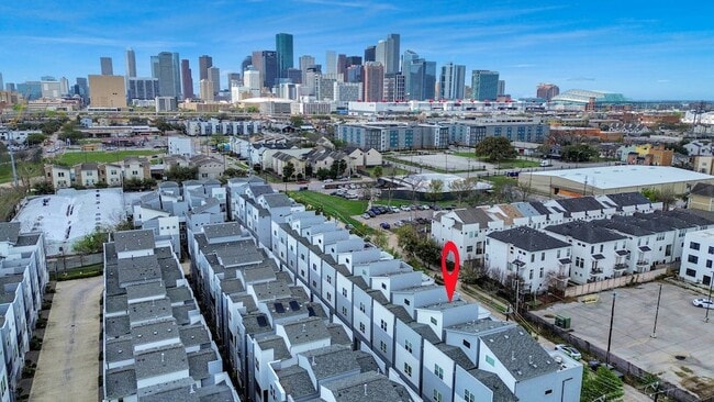 Building Photo - 1721 Eado Point Ln