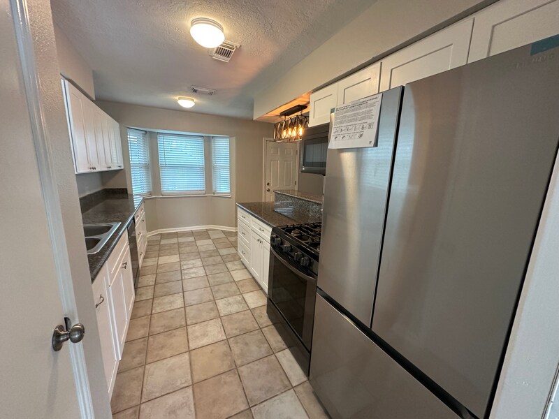 Building Photo - 3214 White Sail