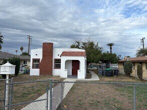 Building Photo - 439 N Santa Fe St