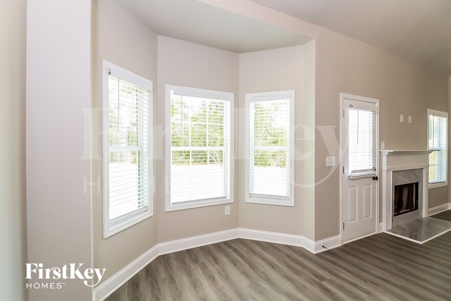 Building Photo - 177 Cranbrooke Dr