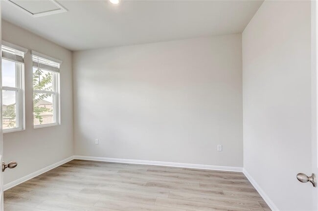 Building Photo - 133 Silverleaf Spur