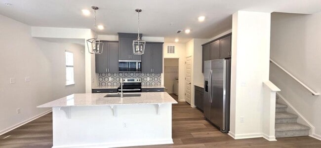 Building Photo - 119 Gamay Dr