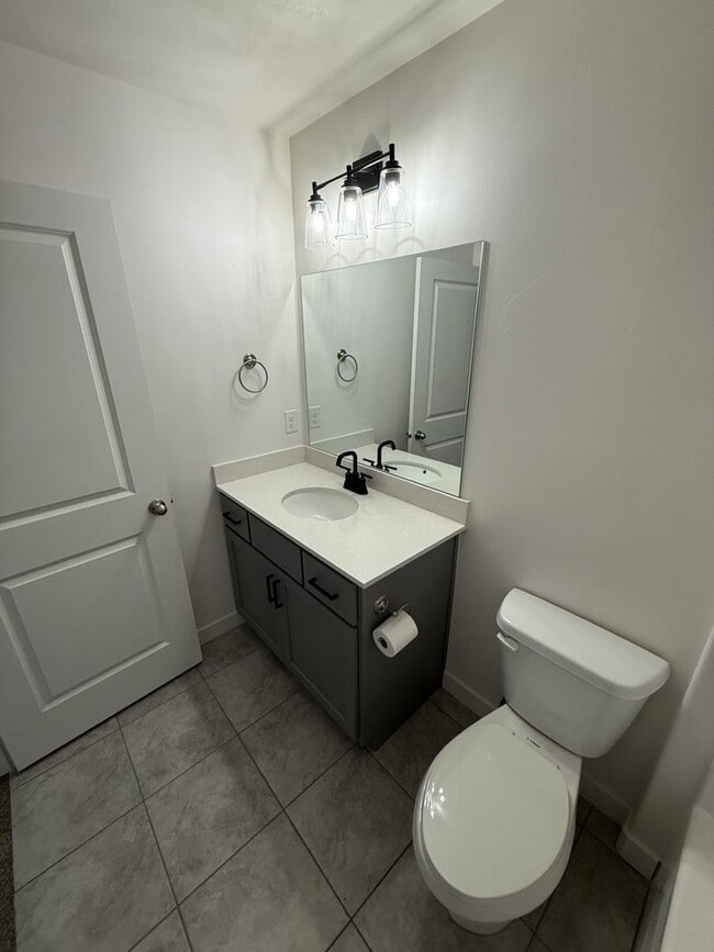 Building Photo - Beautiful Home in Spanish Fork