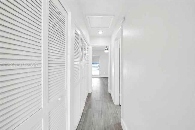 Building Photo - 11974 SW 110th St Cir S