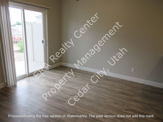 Building Photo - 352 W 400 N