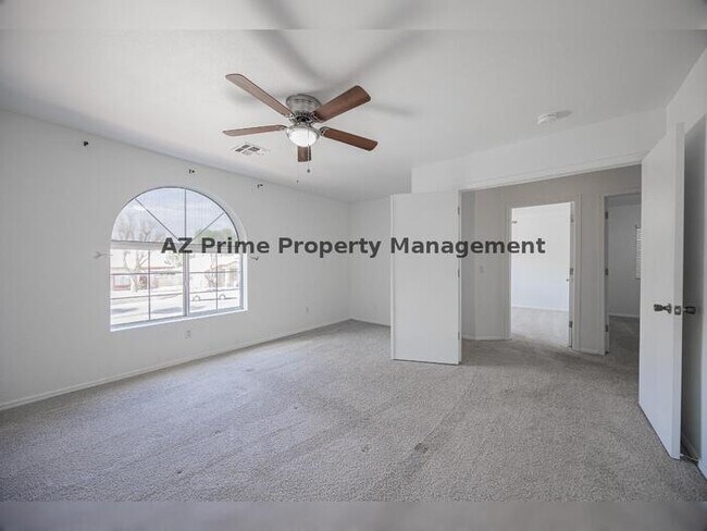 Building Photo - 11595 W Holly St