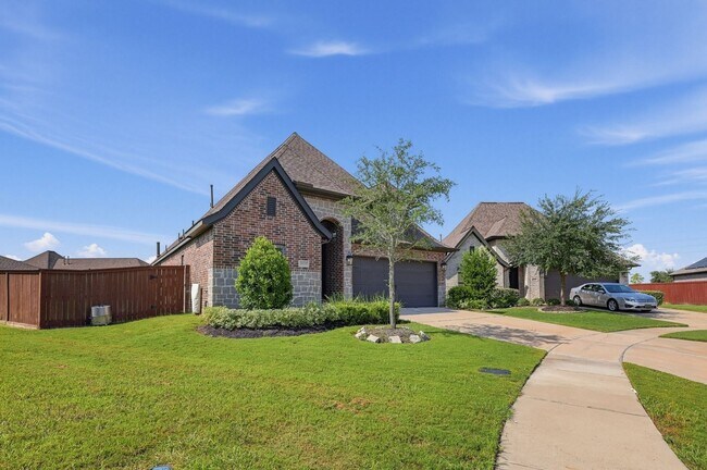 Building Photo - 5123 Morrison Dr