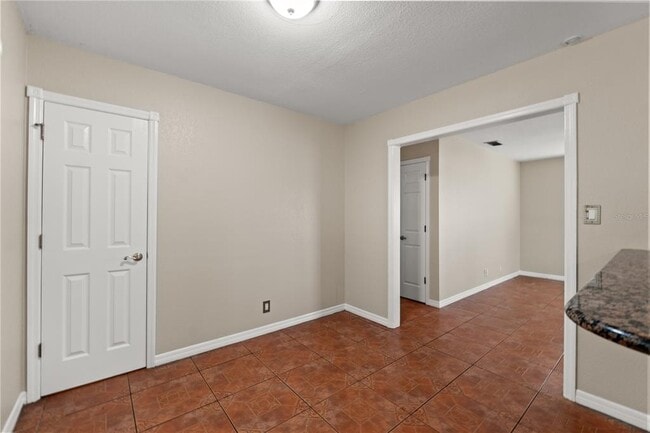 Building Photo - 3015 W Kathleen St
