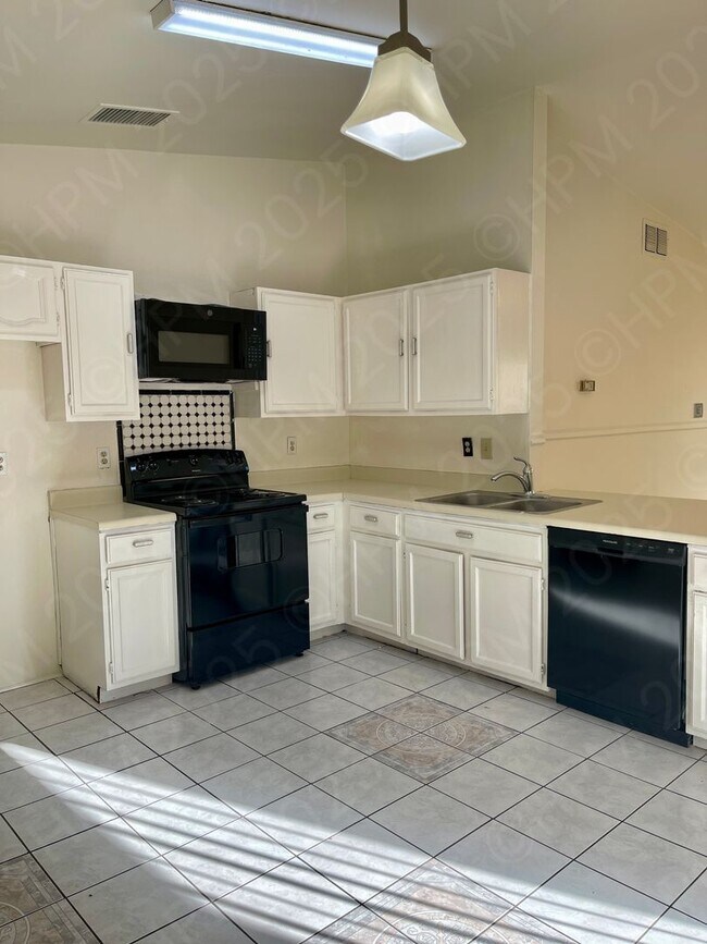 Building Photo - 6317 Village Club