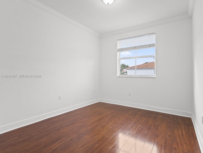 Building Photo - 10966 NW 43rd Terrace